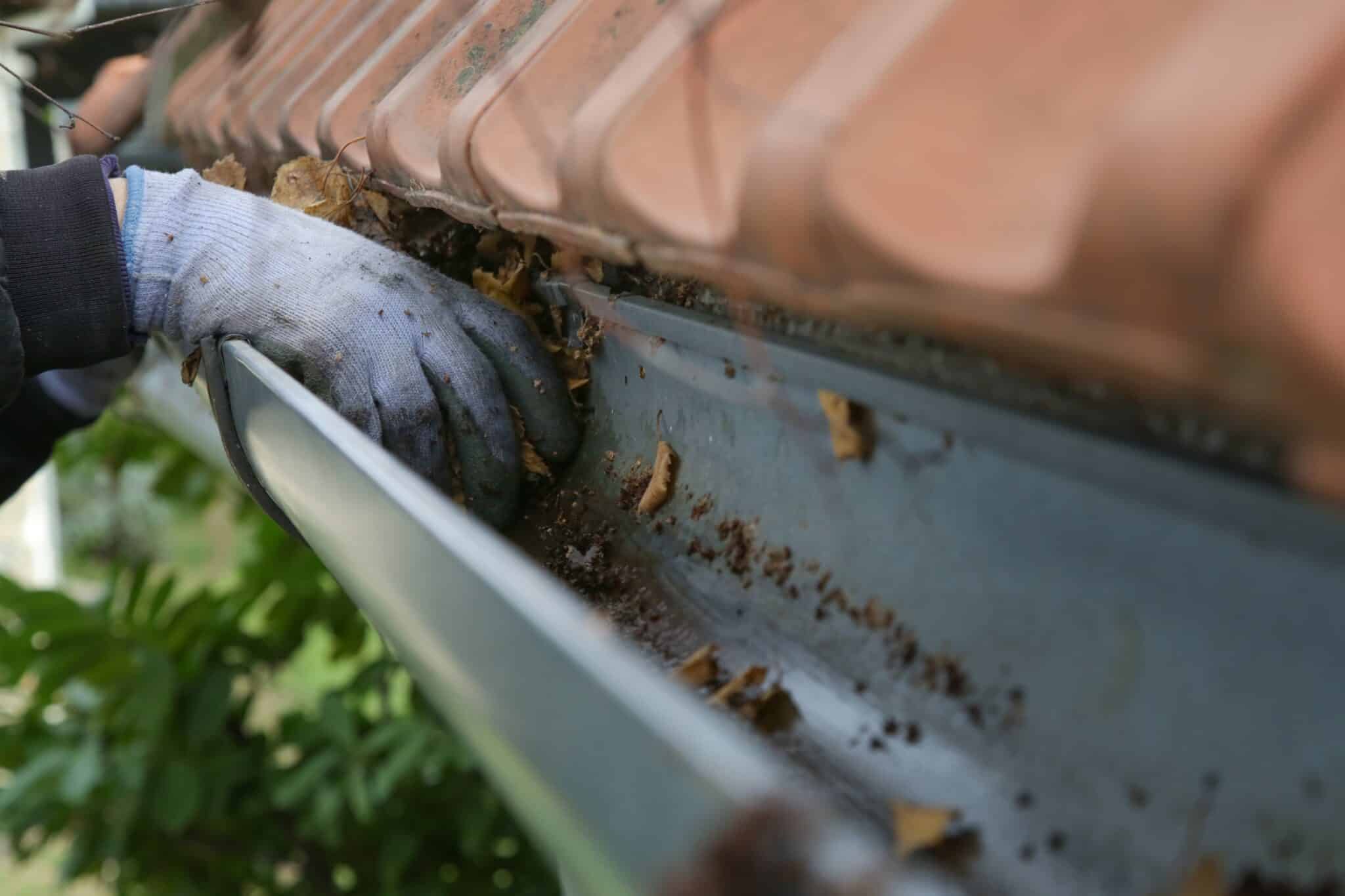 Gutter Cleaning Darien, CT